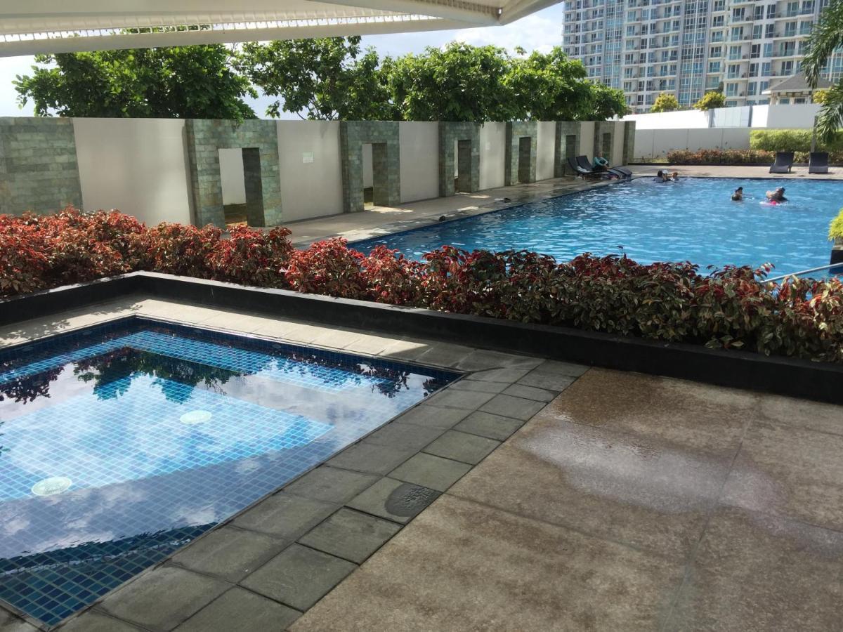 Mactan Newtown Condo Мактан Екстер'єр фото