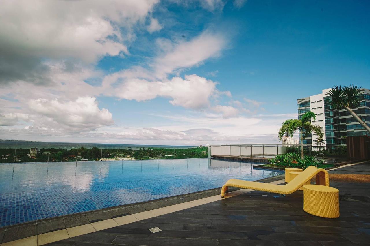 Mactan Newtown Condo Мактан Екстер'єр фото